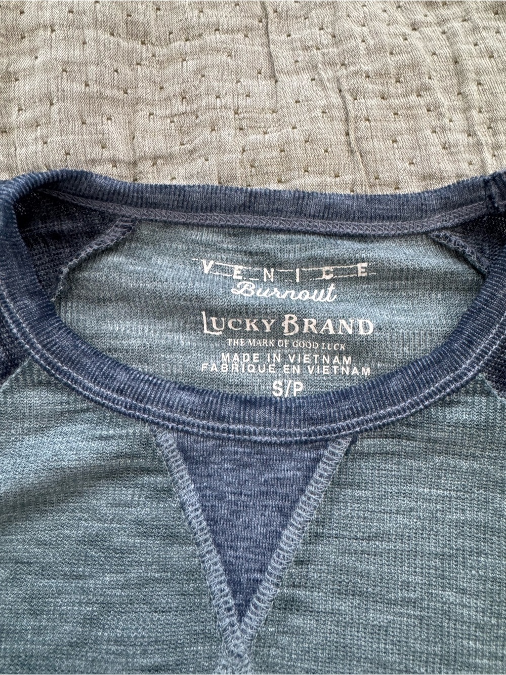 Lucky Brand Venice Burnout Blue Contrast Long Sleeve Raglan Crew T-Shirt - Picture 4 of 10